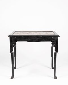 Tavolino con piano ribaltabile. Giappone, periodo Meiji (1868-1912)  - Asta Arte orientale - Associazione Nazionale - Case d'Asta italiane