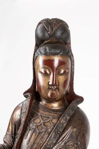 Grande Guanyin in legno intagliato e dorato. Cina, secolo XIX  - Asta Arte orientale - Associazione Nazionale - Case d'Asta italiane