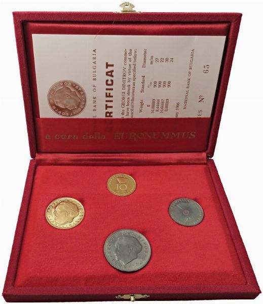 BULGARIA. REPUBBLICA (DAL 1944). ZECCA DI SOFIA. SET COMPLETO DI QUATTRO MONETE A CORSO LEGALE (LEVA 20 E 10 IN ORO; LEVA 5 E 2 IN ARGENTO) EMESSO DALLA BANCA NAZIONALE DELLA BULGARIA IN OCCASIONE DEL 20° ANNIVERSARIO DELLA REPUBBLICA POPOLARE (1944-1964). IN ASTUCCIO ORIGINALE E CERTIFICATO DI EMISSIONE N. 65  - Asta MEDAGLIE DI VENEZIA. MONETE E MEDAGLIE IN ORO ESTERE - Associazione Nazionale - Case d'Asta italiane