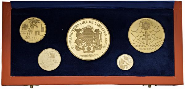 CIAD. REPUBBLICA (DAL 1960). IN OCCASIONE DEL X ANNIVERSARIO DELL&rsquo;INDIPENDENZA (1960-1970). SERIE COMPLETA DI CINQUE VALORI IN ORO 900 (20.000, 10.000, 5.000, 3.000 E 1.000 FRANCHI) IN ASTUCCIO ORIGINALE E CERTIFICATO DI EMISSIONE N. 598 (MINTAGE 4.000)  - Asta MEDAGLIE DI VENEZIA. MONETE E MEDAGLIE IN ORO ESTERE - Associazione Nazionale - Case d'Asta italiane