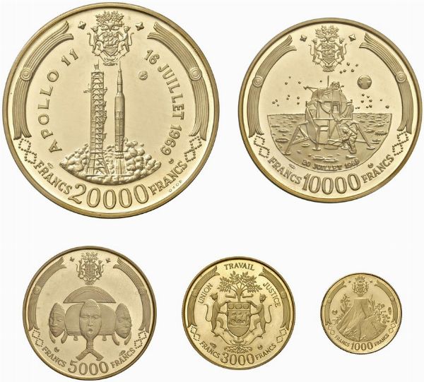 GABON. REPUBBLICA (DAL 1960). SERIE COMPLETA DI CINQUE VALORI IN ORO (20.000, 10.000, 5.000, 3.000 E 1.000 FRANCHI 1969) IN ASTUCCIO ORIGINALE E CERTIFICATO DI EMISSIONE N. 106  - Asta MEDAGLIE DI VENEZIA. MONETE E MEDAGLIE IN ORO ESTERE - Associazione Nazionale - Case d'Asta italiane