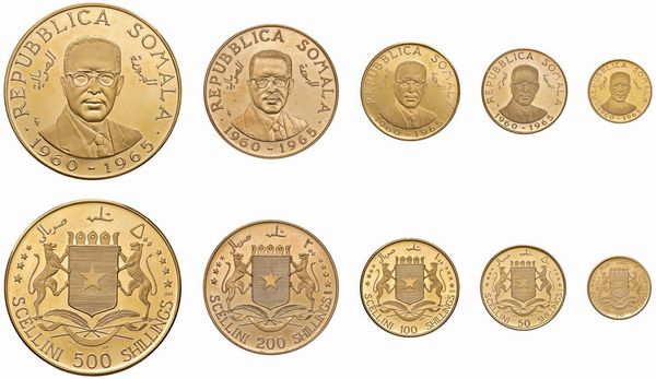 SOMALIA. REPUBBLICA. IN OCCASIONE DEL V ANNIVERSARIO DELL’INDIPENDENZA (1960-1965). SERIE COMPLETA DI CINQUE VALORI IN ORO 900 (20.000, 10.000, 5.000, 3.000 E 1.000 FRANCHI 1969) IN ASTUCCIO ORIGINALE E CERTIFICATO DI EMISSIONE NUMERATO 106 (MINTAGE 8.000)  - Asta MEDAGLIE DI VENEZIA. MONETE E MEDAGLIE IN ORO ESTERE - Associazione Nazionale - Case d'Asta italiane