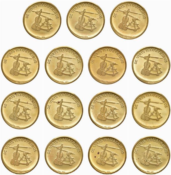 QUINDICI MEDAGLIE IN ORO 900 DELLA SERIE “I GRANDI DELLA STORIA” IN ASTUCCIO ORIGINALE  - Asta MEDAGLIE DI VENEZIA. MONETE E MEDAGLIE IN ORO ESTERE - Associazione Nazionale - Case d'Asta italiane