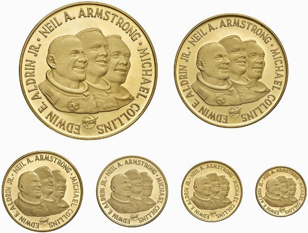 SEI MEDAGLIE IN ORO 900 CHE COMMEMORANO LA SPEDIZIONE DELL’APOLLO 11 SULLA LUNA NEL 1969 IN ASTUCCIO ORIGINALE  - Asta MEDAGLIE DI VENEZIA. MONETE E MEDAGLIE IN ORO ESTERE - Associazione Nazionale - Case d'Asta italiane