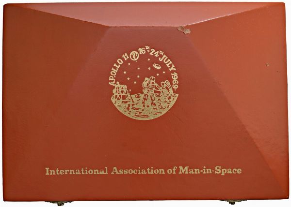 SEI MEDAGLIE IN ORO 900 CHE COMMEMORANO LA SPEDIZIONE DELL’APOLLO 11 SULLA LUNA NEL 1969 IN ASTUCCIO ORIGINALE  - Asta MEDAGLIE DI VENEZIA. MONETE E MEDAGLIE IN ORO ESTERE - Associazione Nazionale - Case d'Asta italiane