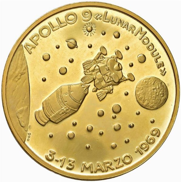 MEDAGLIA IN ORO 900 CHE COMMEMORA LA SPEDIZIONE DELL’APOLLO 9 SULLA LUNA NEL 1969  - Asta MEDAGLIE DI VENEZIA. MONETE E MEDAGLIE IN ORO ESTERE - Associazione Nazionale - Case d'Asta italiane