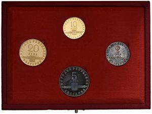 BULGARIA. REPUBBLICA (DAL 1944). ZECCA DI SOFIA. SET COMPLETO DI QUATTRO MONETE A CORSO LEGALE (20 E 10 LEVA IN ORO; 5 E 2 LEVA IN ARGENTO) EMESSO DALLA BANCA NAZIONALE DELLA BULGARIA IN OCCASIONE DEI 1100 ANNI DELL’ALFABETO SLAVONICO (863-1963). IN ASTUCCIO ORIGINALE E CERTIFICATO DI EMISSIONE N. 60  - Asta MEDAGLIE DI VENEZIA. MONETE E MEDAGLIE IN ORO ESTERE - Associazione Nazionale - Case d'Asta italiane