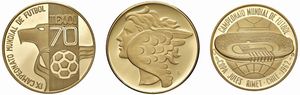 TRE MEDAGLIE IN ORO 900 COMMEMORATIVE DEI CAMPIONATI DI CALCIO DEL 1962, 1966 E 1970  - Asta MEDAGLIE DI VENEZIA. MONETE E MEDAGLIE IN ORO ESTERE - Associazione Nazionale - Case d'Asta italiane