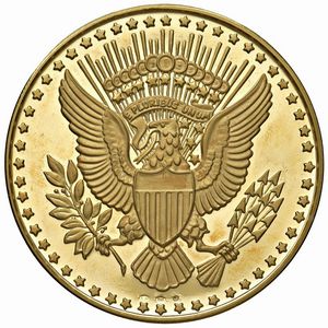 MEDAGLIA IN ORO 900 CHE COMMEMORA IL PRESIDENTE U.S.A. RICHARD NIXON  - Asta MEDAGLIE DI VENEZIA. MONETE E MEDAGLIE IN ORO ESTERE - Associazione Nazionale - Case d'Asta italiane