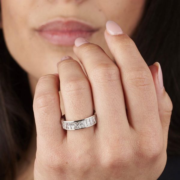 SCAVIA ANELLO ETERNITY  - Asta Gioielli - Associazione Nazionale - Case d'Asta italiane