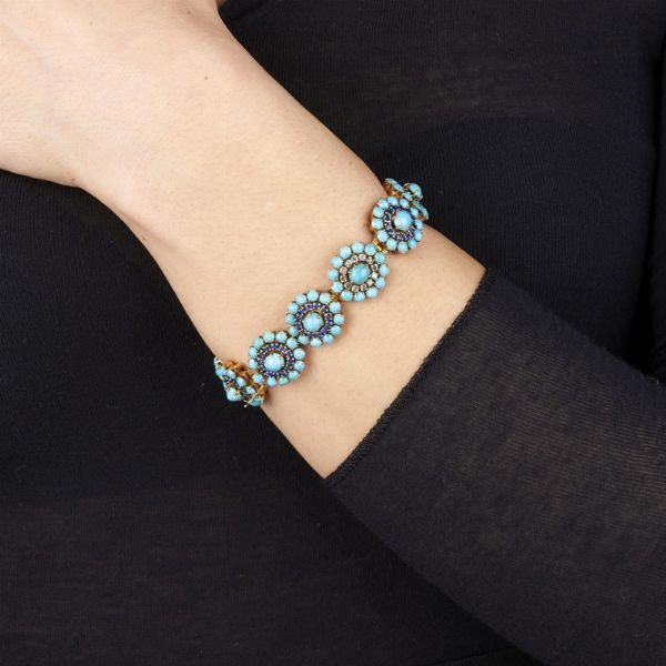 BRACCIALE FLOREALE CON TURCHESI ZAFFIRI E DIAMANTI  - Asta Gioielli - Associazione Nazionale - Case d'Asta italiane
