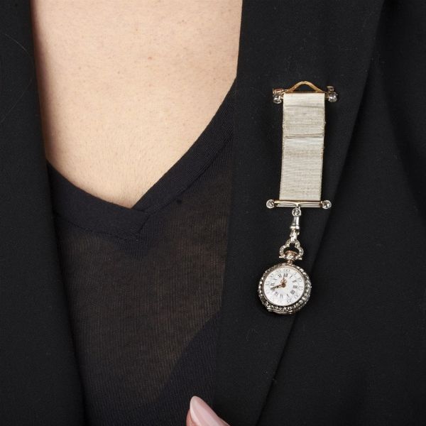 SPILLA CON OROLOGIO  - Asta Gioielli - Associazione Nazionale - Case d'Asta italiane