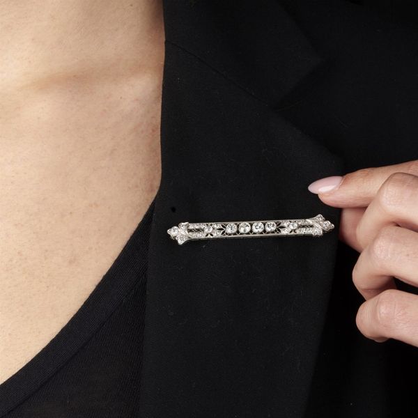 SPILLA A BARRETTA CON DIAMANTI  - Asta Gioielli - Associazione Nazionale - Case d'Asta italiane