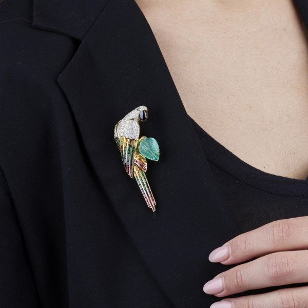 SPILLA A FORMA DI PAPPAGALLO  - Asta Gioielli - Associazione Nazionale - Case d'Asta italiane