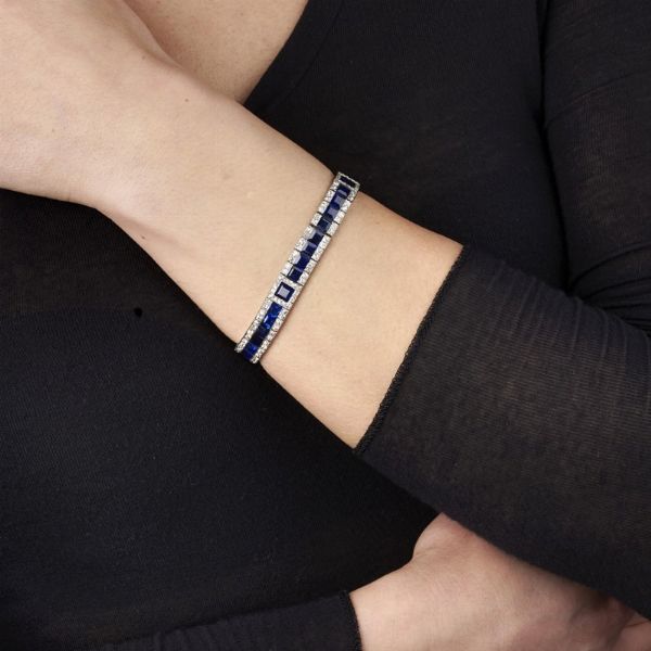 BOUCHERON PARIS BRACCIALE CON ZAFFIRI E DIAMANTI  - Asta Gioielli - Associazione Nazionale - Case d'Asta italiane