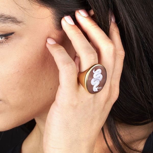 POMELLATO : POMELLATO GRANDE ANELLO CON CAMMEO  - Asta Gioielli - Associazione Nazionale - Case d'Asta italiane