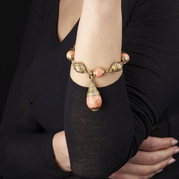 CAZZANIGA BRACCIALE A CATENA CON CORALLI ROSA  - Asta Gioielli - Associazione Nazionale - Case d'Asta italiane