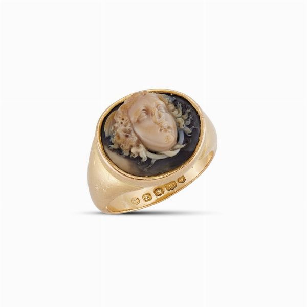 bulgari : BULGARI ANELLO CHEVALIER CON CAMMEO  - Asta Gioielli - Associazione Nazionale - Case d'Asta italiane