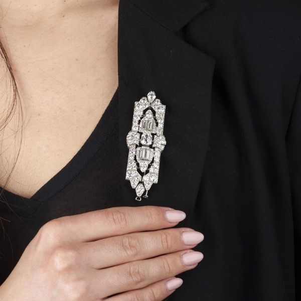 SPILLA CON DIAMANTI  - Asta Gioielli - Associazione Nazionale - Case d'Asta italiane