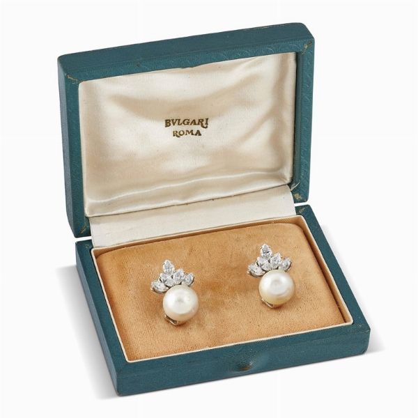 bulgari : BULGARI PAIO DI ORECCHINI CON PERLE NATURALI E DIAMANTI  - Asta Gioielli - Associazione Nazionale - Case d'Asta italiane