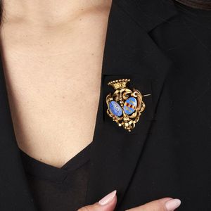 SPILLA CON STEMMI ARALDICI  - Asta Gioielli - Associazione Nazionale - Case d'Asta italiane