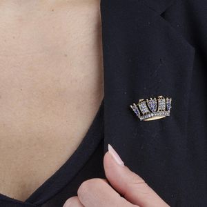 SPILLA A FORMA DI CORONA  - Asta Gioielli - Associazione Nazionale - Case d'Asta italiane