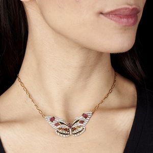 COLLANA A FORMA DI FARFALLA  - Asta Gioielli - Associazione Nazionale - Case d'Asta italiane