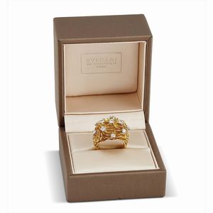 bulgari : BULGARI ANELLO FLOREALE CON DIAMANTI  - Asta Gioielli - Associazione Nazionale - Case d'Asta italiane