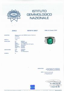 ANELLO A FASCIA CON SMERALDO COLOMBIANO E DIAMANTI  - Asta Gioielli - Associazione Nazionale - Case d'Asta italiane