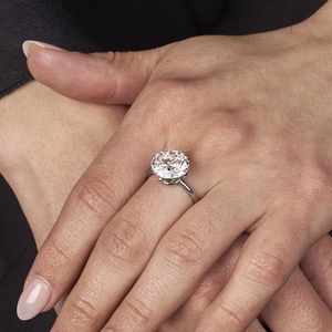 ANELLO SOLITARIO  - Asta Gioielli - Associazione Nazionale - Case d'Asta italiane