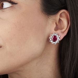 PAIO DI ORECCHINI CON RUBINI BIRMANI E DIAMANTI  - Asta Gioielli - Associazione Nazionale - Case d'Asta italiane