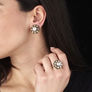 DEMI PARURE FLOREALE CON PERLE E DIAMANTI  - Asta Gioielli - Associazione Nazionale - Case d'Asta italiane