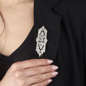 SPILLA CON DIAMANTI  - Asta Gioielli - Associazione Nazionale - Case d'Asta italiane