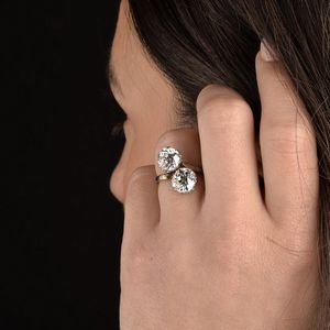 ANELLO CONTRARIE CON DIAMANTI  - Asta Gioielli - Associazione Nazionale - Case d'Asta italiane
