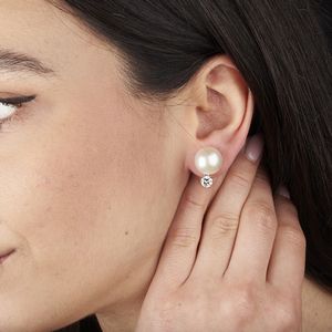 PAIO DI ORECCHINI CON PERLE SOUTH SEA E DIAMANTI  - Asta Gioielli - Associazione Nazionale - Case d'Asta italiane