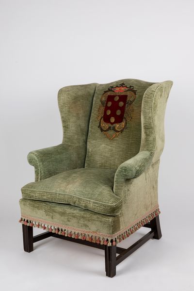 Poltrona in legno di noce. Secolo XX  - Asta Arredi Antichi - Associazione Nazionale - Case d'Asta italiane