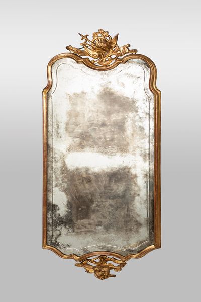 Specchiera veneta in legno intagliato e dorato, secolo XVIII  - Asta Arredi Antichi - Associazione Nazionale - Case d'Asta italiane
