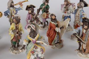 L'orchestra delle scimmie. Manifattura di Meissen, secolo XX  - Asta Arredi Antichi - Associazione Nazionale - Case d'Asta italiane