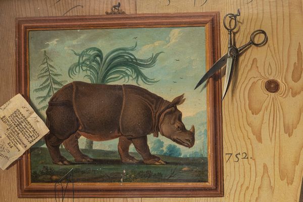 Sebastiano Lazzari : Trompe-l'oeil con strumenti musicali, spartito per clavicembalo, dipinto con rinoceronte e ricevuta del gioco del lotto; e Trompe-l'oeil con strumenti musicali, sfera armillare, calendario mensile e tappeto,  en pendant  - Asta Dipinti e Disegni Antichi - Associazione Nazionale - Case d'Asta italiane