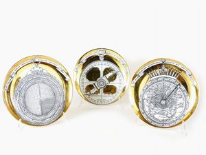 Piero Fornasetti - Tre piatti Astrolabio in porcellana