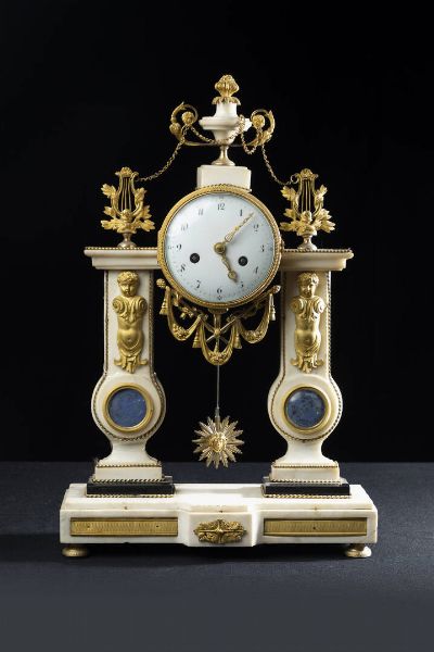 PENDOLA DA TAVOLO  - Asta Orologi  - Associazione Nazionale - Case d'Asta italiane