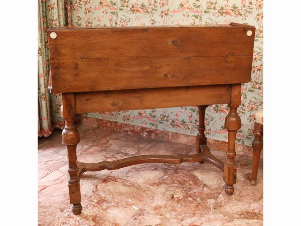 Scrittoio a ribalta in noce  - Asta La casa classica. Stile intramontabile - Associazione Nazionale - Case d'Asta italiane