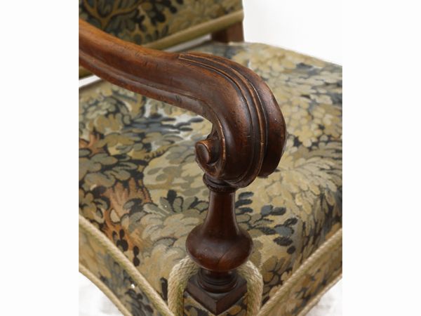 Seggiolone in noce  - Asta La casa classica. Stile intramontabile - Associazione Nazionale - Case d'Asta italiane