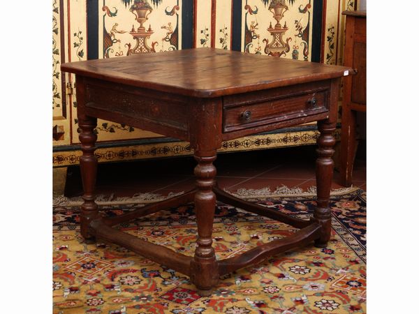 Tavolino a bischetto campagnolo in rovere  - Asta La casa classica. Stile intramontabile - Associazione Nazionale - Case d'Asta italiane