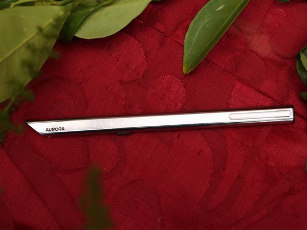 Penna a sfera ultrapiatta Thesi, Aurora  - Asta La casa classica. Stile intramontabile - Associazione Nazionale - Case d'Asta italiane