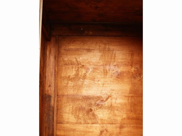 Armadio in legno tenero  - Asta La casa classica. Stile intramontabile - Associazione Nazionale - Case d'Asta italiane