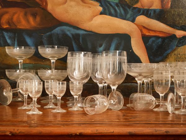 Assortimento di calici da mixare per cocktail e aperitivo  - Asta La casa classica. Stile intramontabile - Associazione Nazionale - Case d'Asta italiane