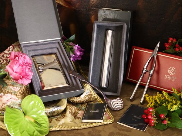 Lotto di accessori per la tavola in argento e metallo argentato, Cassetti  - Asta La casa classica. Stile intramontabile - Associazione Nazionale - Case d'Asta italiane