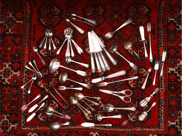 Miscellanea di posate da antipasti  - Asta La casa classica. Stile intramontabile - Associazione Nazionale - Case d'Asta italiane