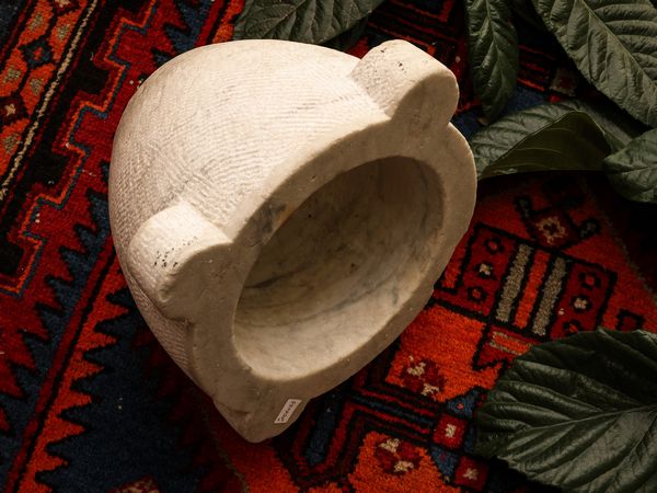 Mortaio in marmo bianco di Carrara  - Asta La casa classica. Stile intramontabile - Associazione Nazionale - Case d'Asta italiane